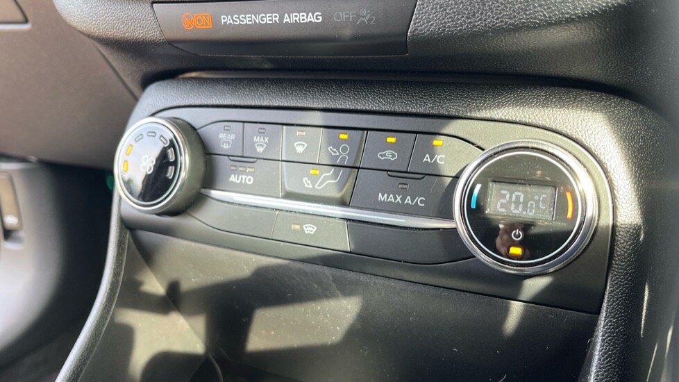 Used Ford Fiesta 2019 for sale - 75815437: Photo 34