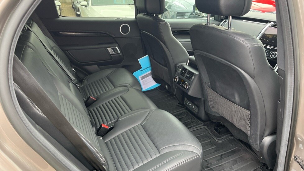 Used Land Rover Discovery 2022 for sale - 75959637: Photo 14