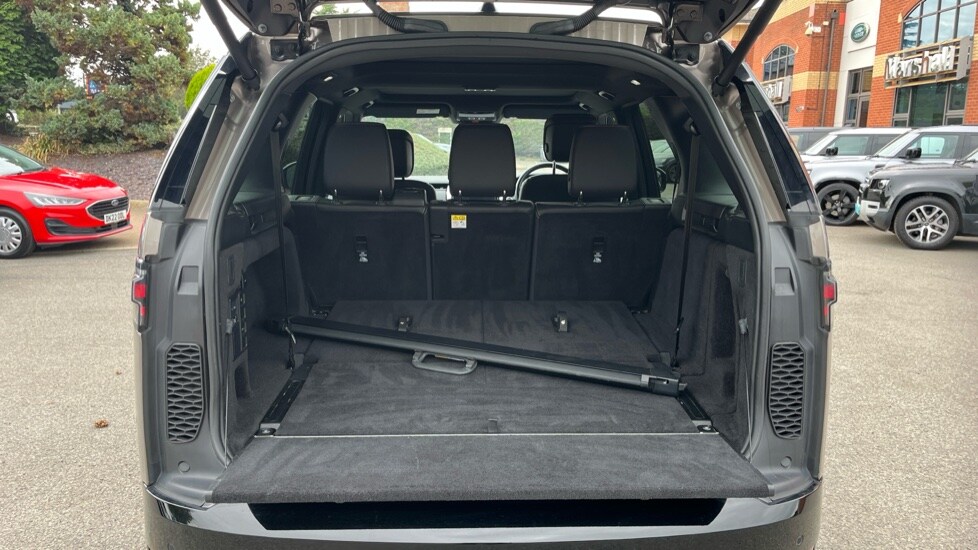 Used Land Rover Discovery 2022 for sale - 75959637: Photo 15