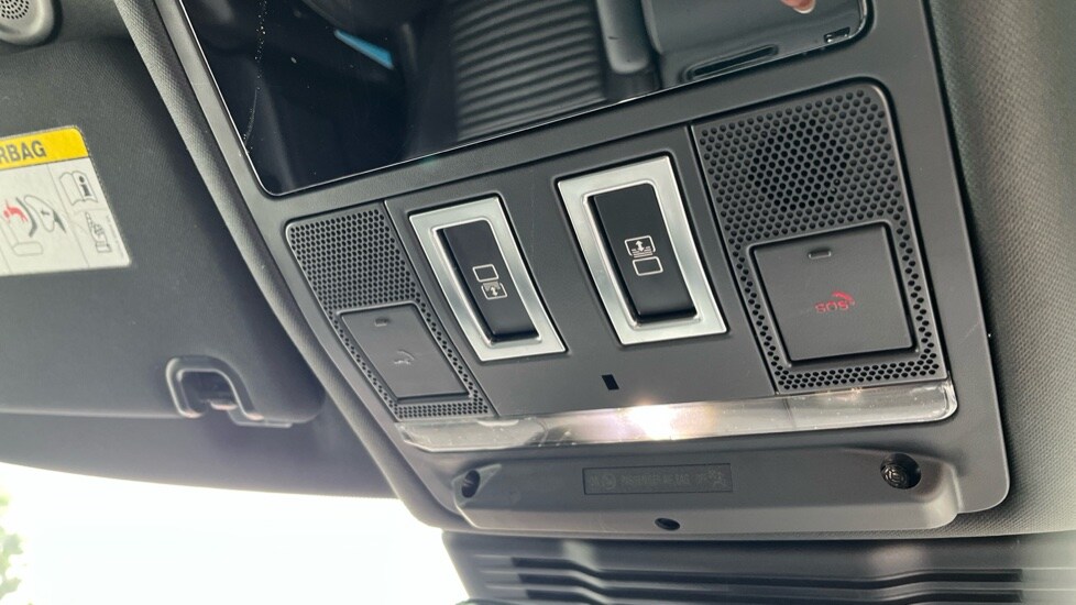Used Land Rover Discovery 2022 for sale - 75959637: Photo 38