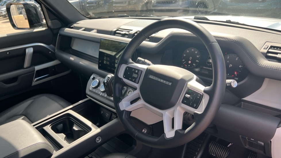 Used Land Rover Defender 2023 for sale - 76415176: Photo 28