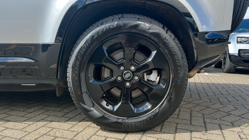 Used Land Rover Defender 2023 for sale - 76415176: Photo 33