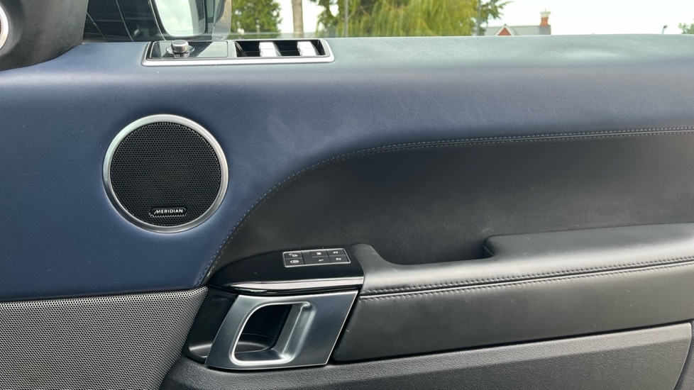 Used Land Rover Range Rover Sport 2018 for sale - 76168766: Photo 30