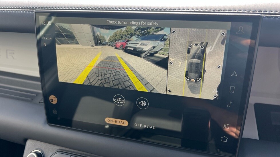 Used Land Rover Defender 2023 for sale - 76487397: Photo 12