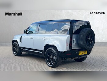 Used Land Rover Defender 2023 for sale - 76487397: Photo
