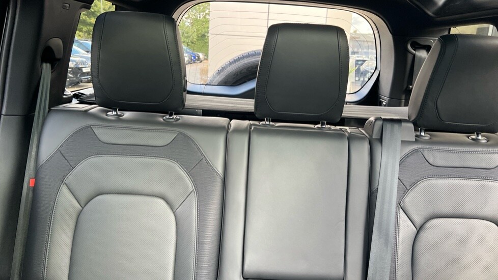 Used Land Rover Defender 2023 for sale - 76487397: Photo 46