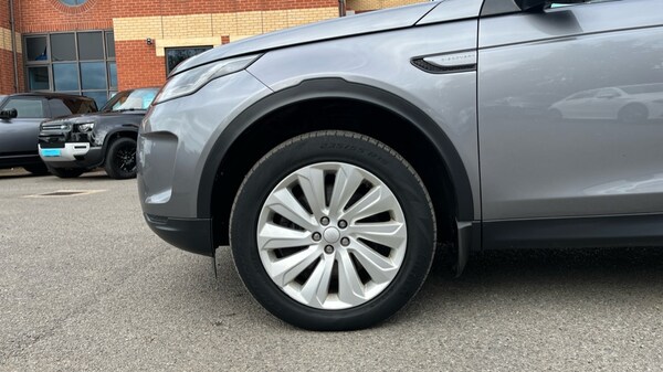 Used Land Rover Discovery Sport 2020 for sale - 76140337: Photo 17