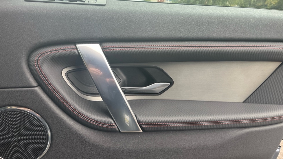 Used Land Rover Discovery Sport 2021 for sale - 76441961: Photo 30