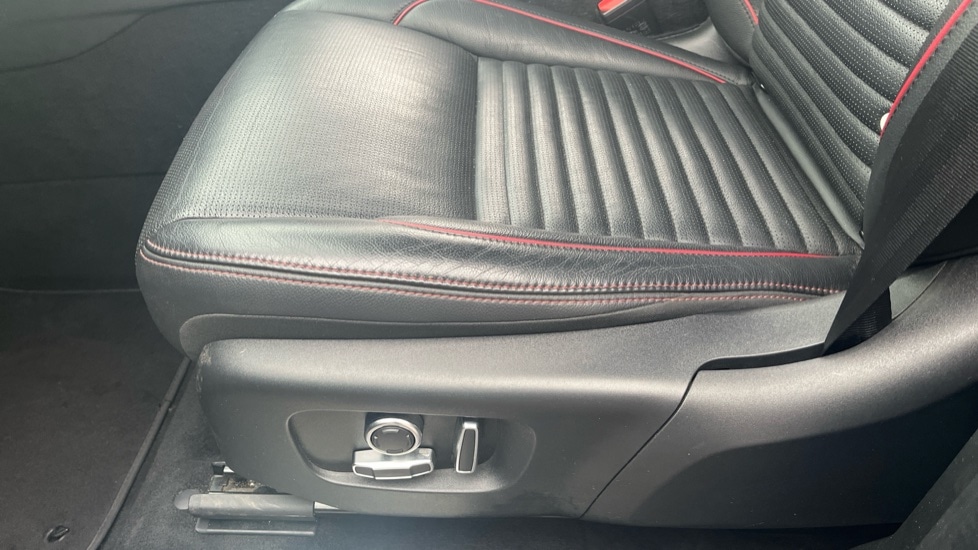 Used Land Rover Discovery Sport 2021 for sale - 76441961: Photo 32