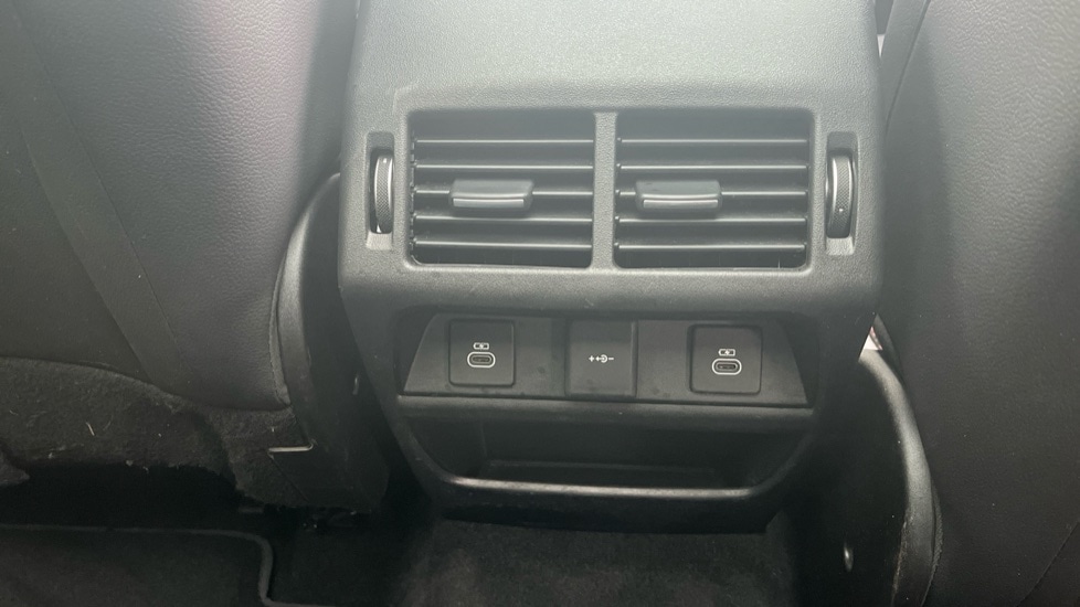 Used Land Rover Discovery Sport 2021 for sale - 76441961: Photo 33