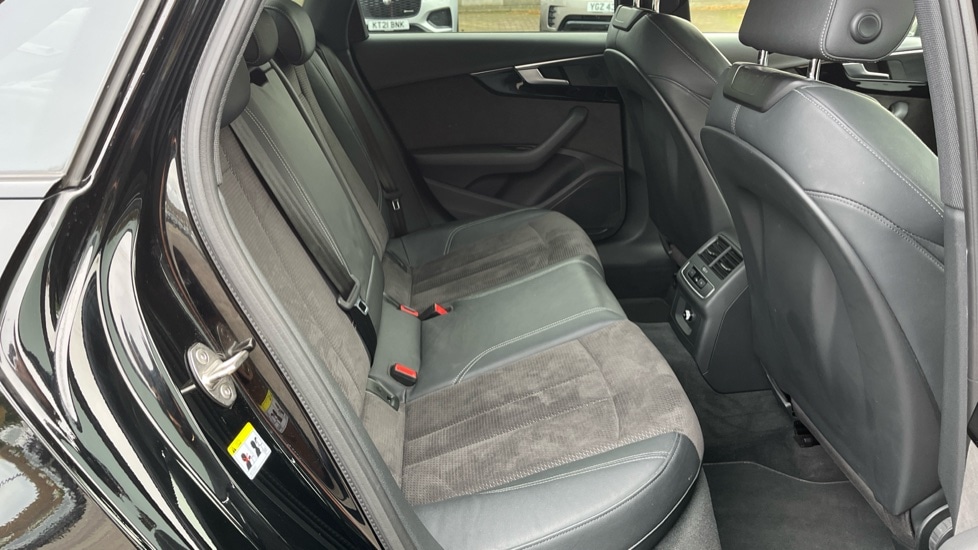 Used Audi A4 2018 for sale - 76420617: Photo 14