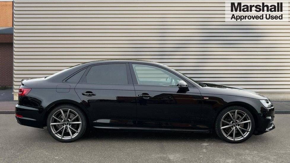 Used Audi A4 2018 for sale - 76420617: Photo 2