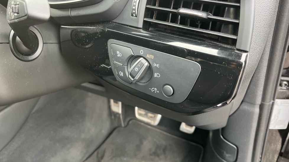 Used Audi A4 2018 for sale - 76420617: Photo 43