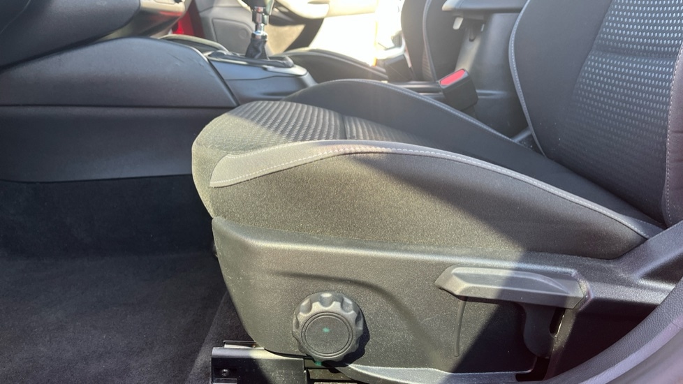 Used Ford Focus 2022 for sale - 75815554: Photo 32