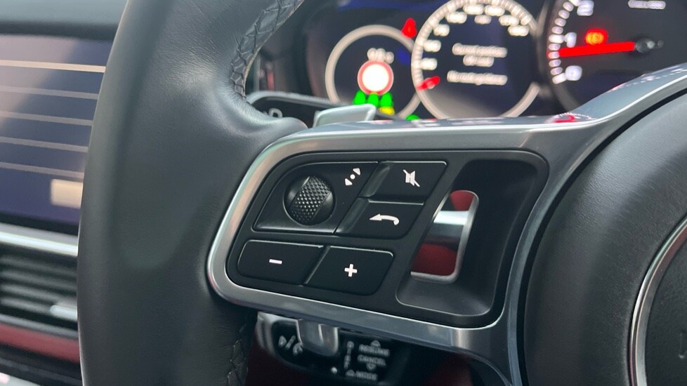 Used Porsche Cayenne 2021 for sale - 76458948: Photo 23