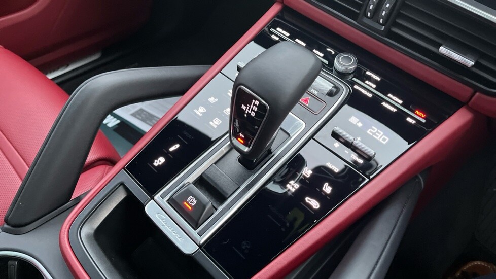 Used Porsche Cayenne 2021 for sale - 76458948: Photo 28