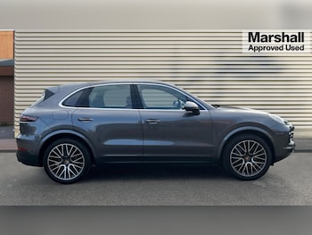 Used Porsche Cayenne 2021 for sale - 76458948: Photo