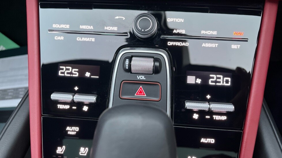 Used Porsche Cayenne 2021 for sale - 76458948: Photo 33