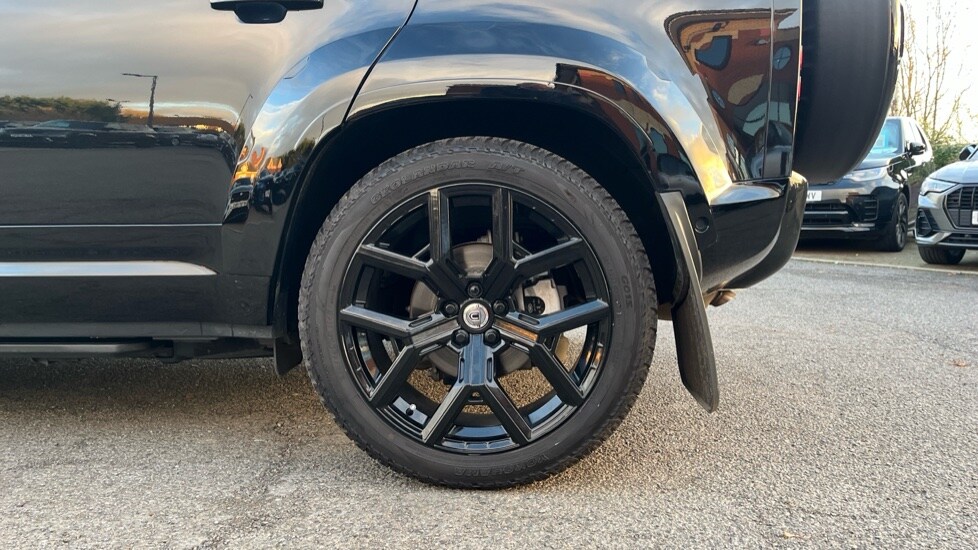 Used Land Rover Defender 2021 for sale - 76615213: Photo 18