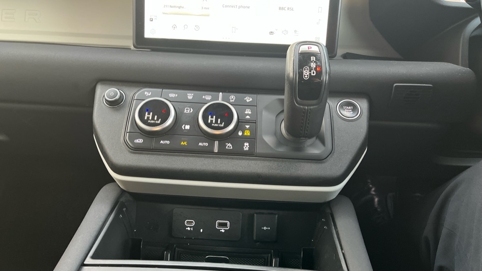 Used Land Rover Defender 2021 for sale - 76615213: Photo 29