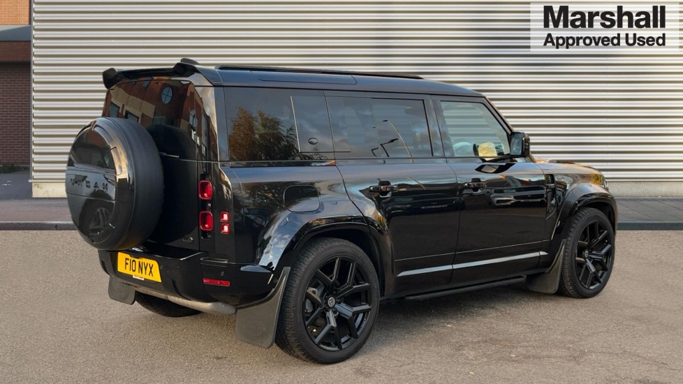 Used Land Rover Defender 2021 for sale - 76615213: Photo 3