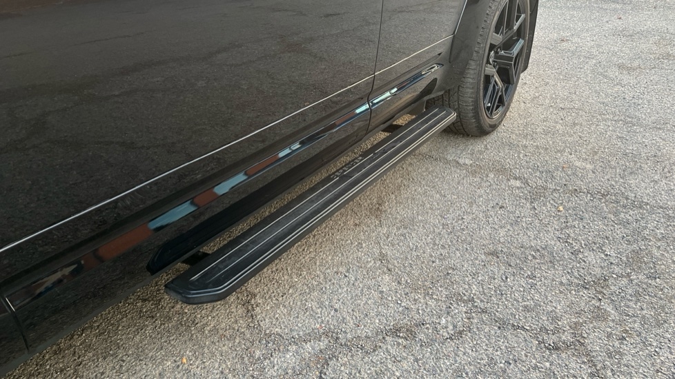 Used Land Rover Defender 2021 for sale - 76615213: Photo 45