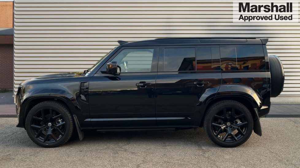 Used Land Rover Defender 2021 for sale - 76615213: Photo 6