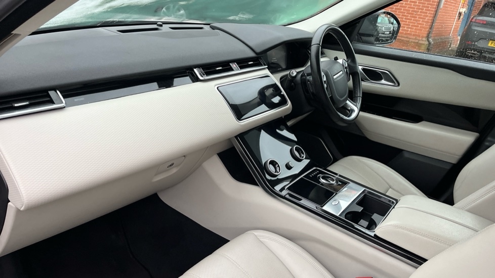Used Land Rover Range Rover Velar 2018 for sale - 76873200: Photo 10