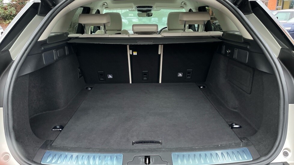 Used Land Rover Range Rover Velar 2018 for sale - 76873200: Photo 15