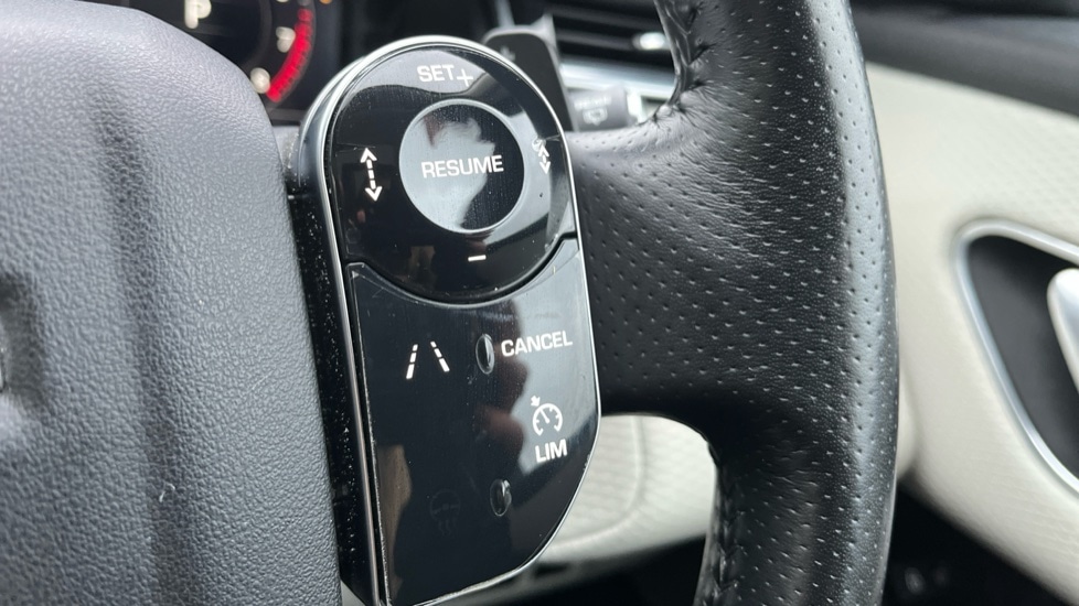 Used Land Rover Range Rover Velar 2018 for sale - 76873200: Photo 22