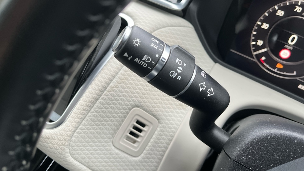 Used Land Rover Range Rover Velar 2018 for sale - 76873200: Photo 25