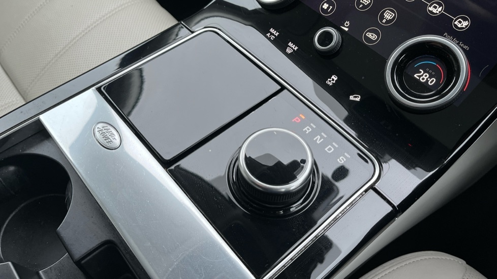 Used Land Rover Range Rover Velar 2018 for sale - 76873200: Photo 29