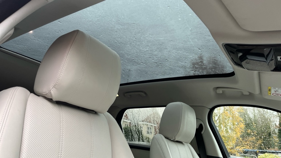 Used Land Rover Range Rover Velar 2018 for sale - 76873200: Photo 31