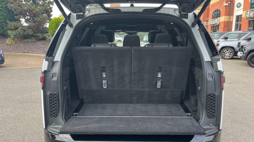 Used Land Rover Discovery 2021 for sale - 76217250: Photo 15