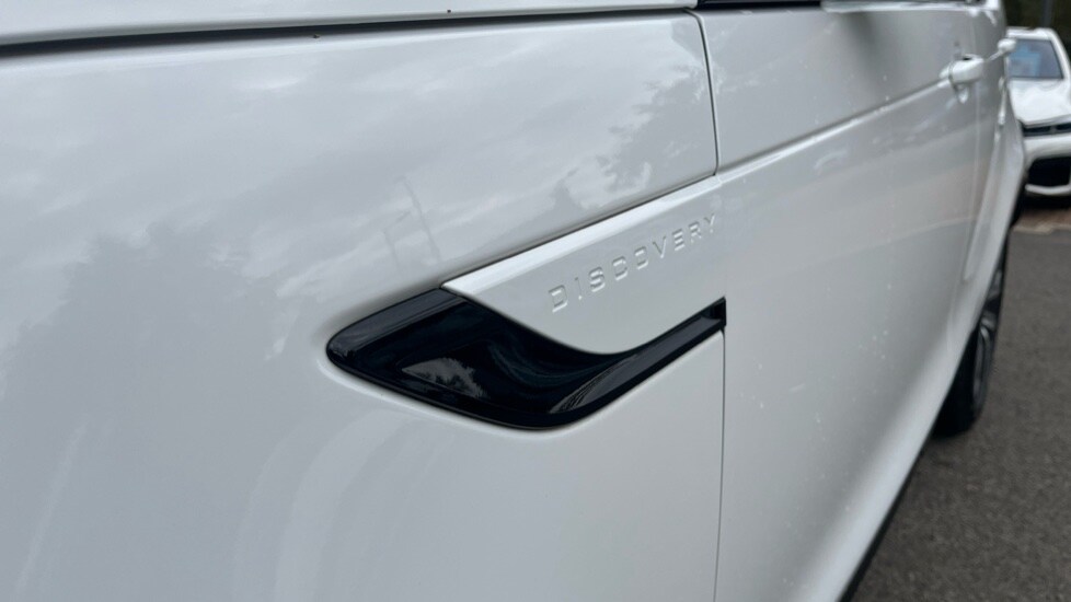 Used Land Rover Discovery 2021 for sale - 76217250: Photo 36