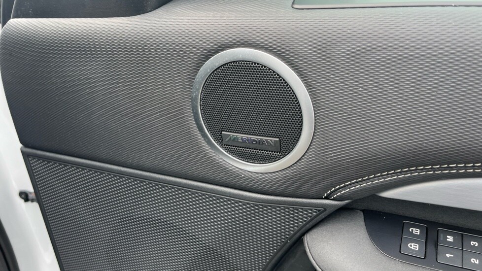 Used Land Rover Discovery 2021 for sale - 76217250: Photo 43