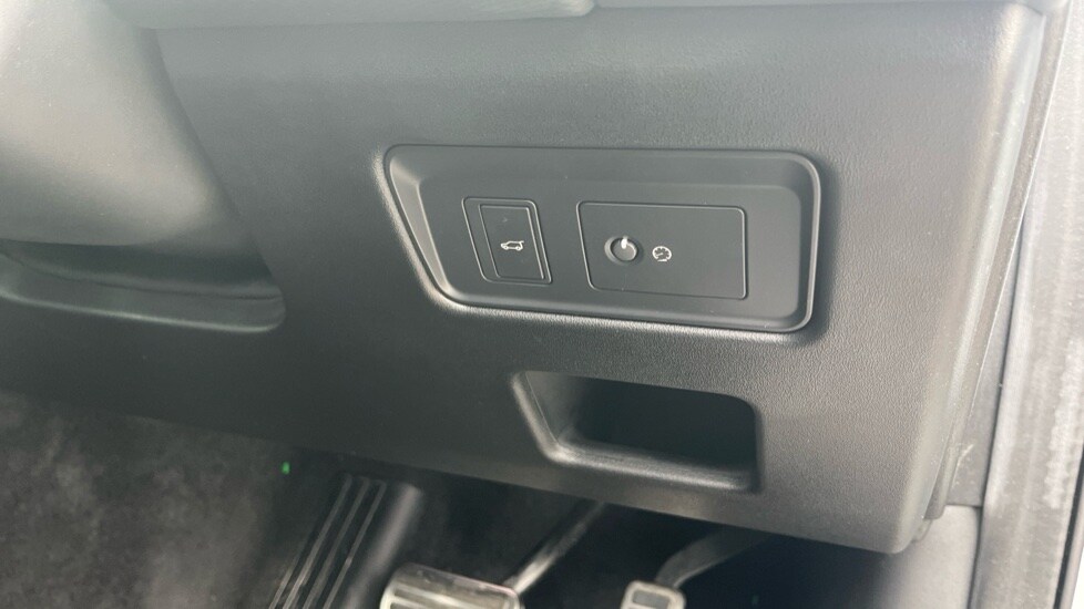 Used Land Rover Discovery 2021 for sale - 76217250: Photo 45