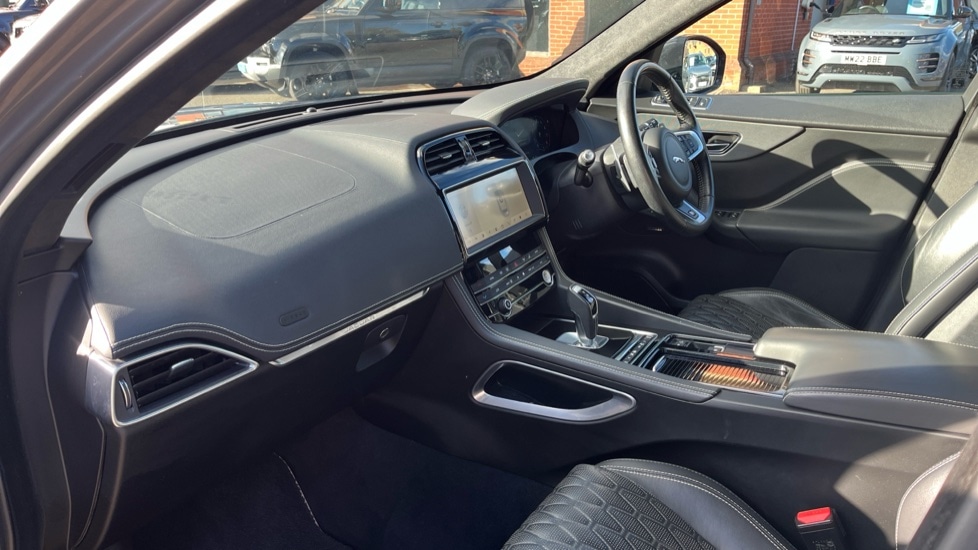 Used Jaguar F-Pace 2020 for sale - 76361773: Photo 10