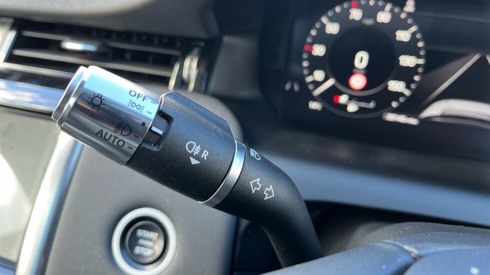 Used Land Rover Discovery Sport 2021 for sale - 76615503: Photo 25