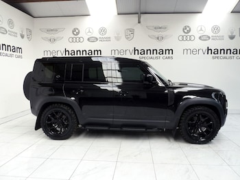 Used Land Rover Defender 110 2020 for sale - 75600260: Photo