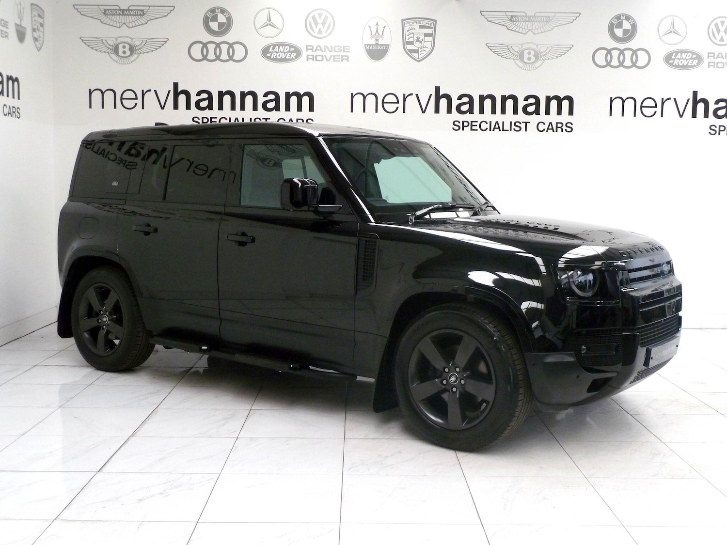 Used Land Rover Defender 2020 for sale - 77625144: Photo 2