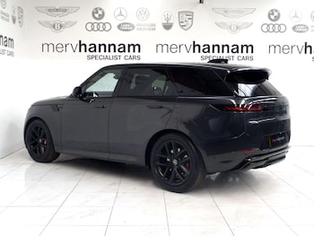 Used Land Rover Range Rover Sport 2024 for sale - 76227075: Photo 4