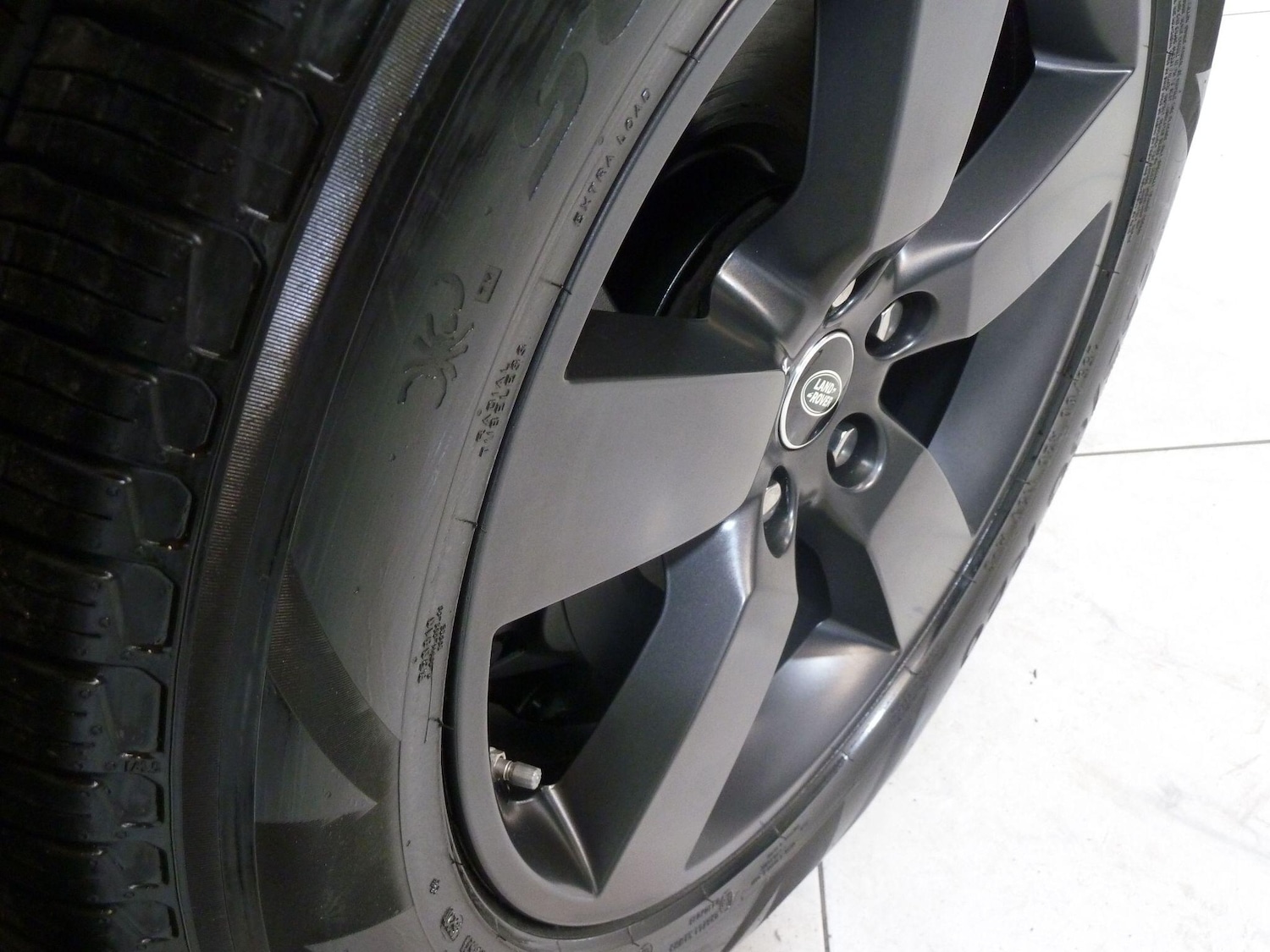 Used Land Rover Defender 2021 for sale - 77028893: Photo 10