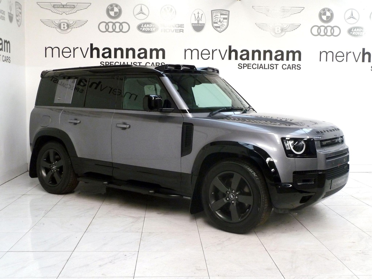 Used Land Rover Defender 2021 for sale - 77028893: Photo 2