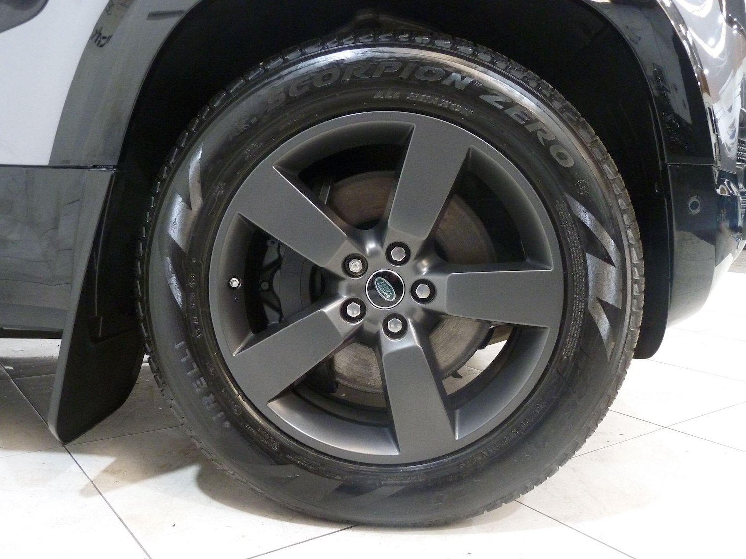 Used Land Rover Defender 2021 for sale - 77028893: Photo 9