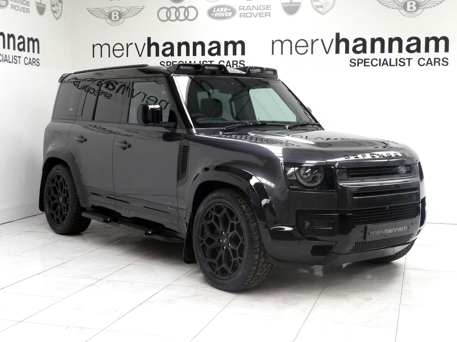 Used Land Rover Defender 2022 for sale - 76620308: Photo 1