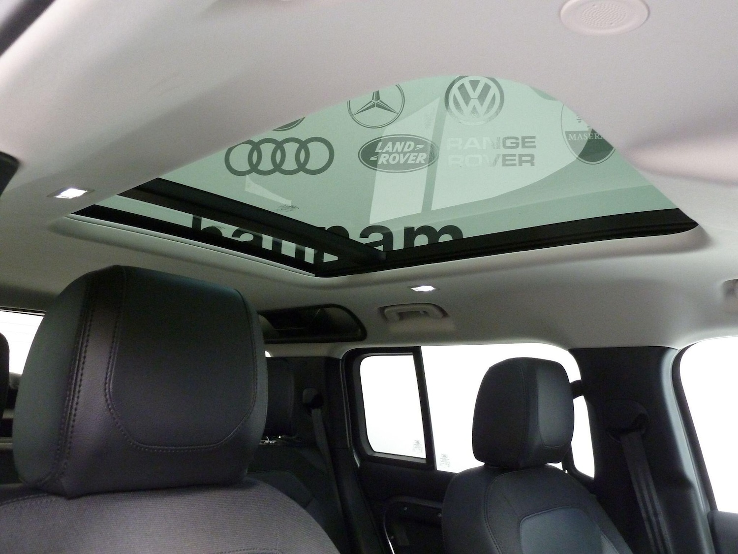 Used Land Rover Defender 2022 for sale - 76620308: Photo 7