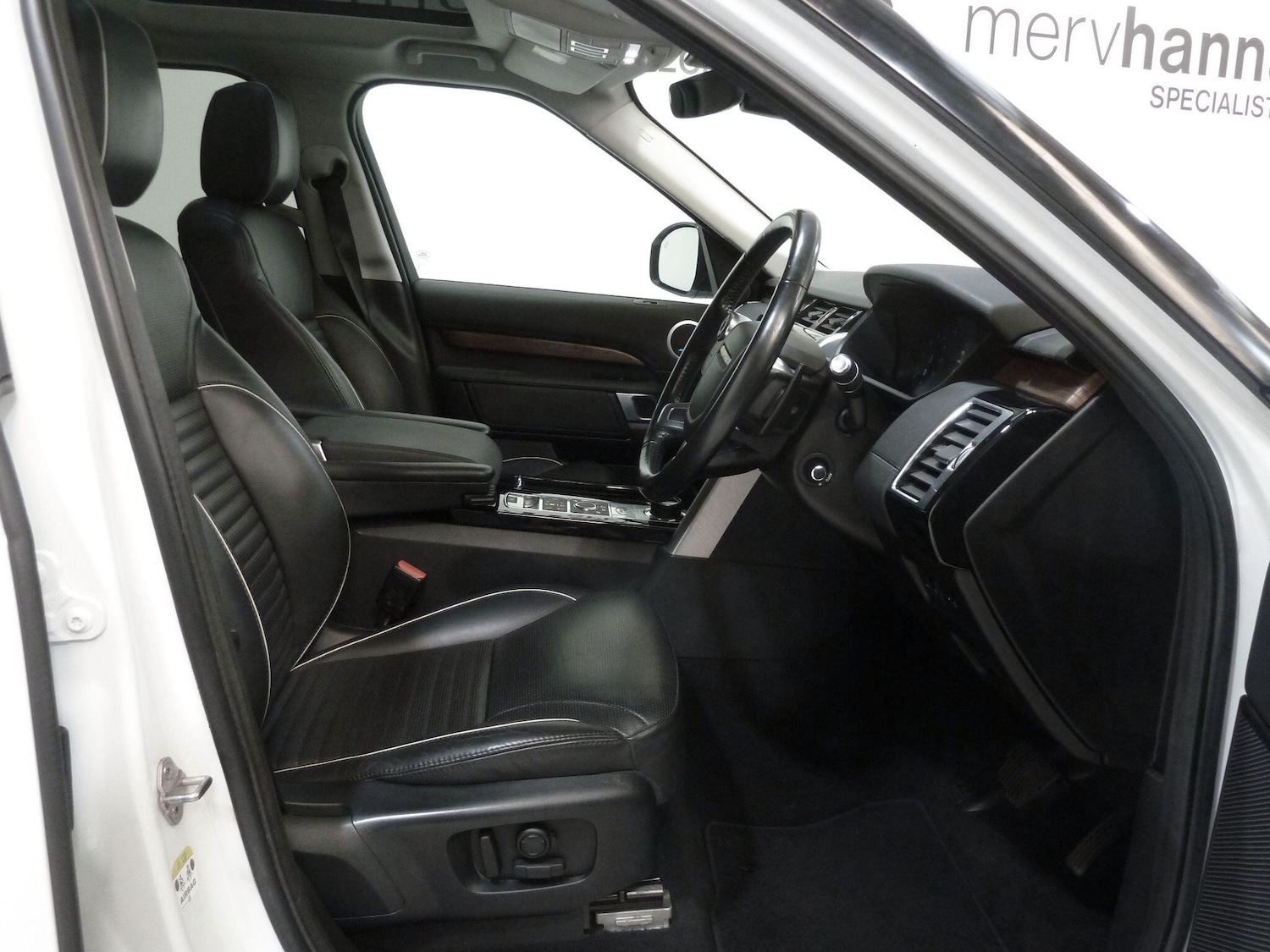 Used Land Rover Discovery 2018 for sale - 76936650: Photo 16