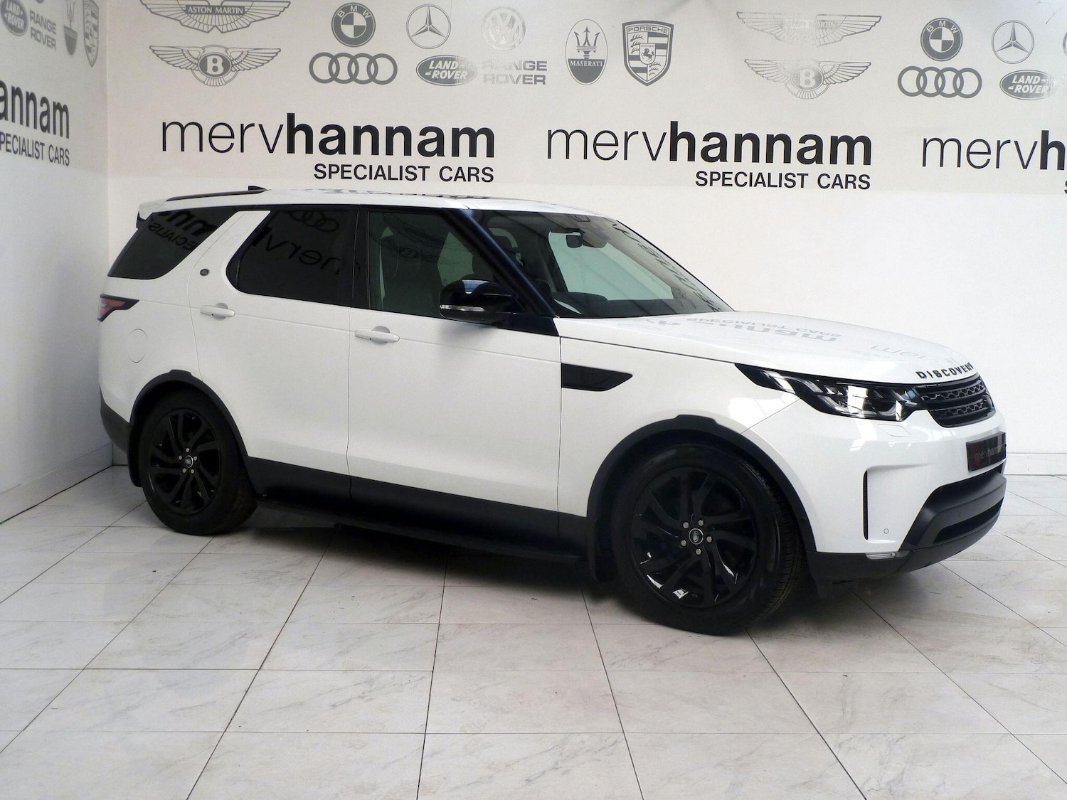 Used Land Rover Discovery 2018 for sale - 76936650: Photo 2