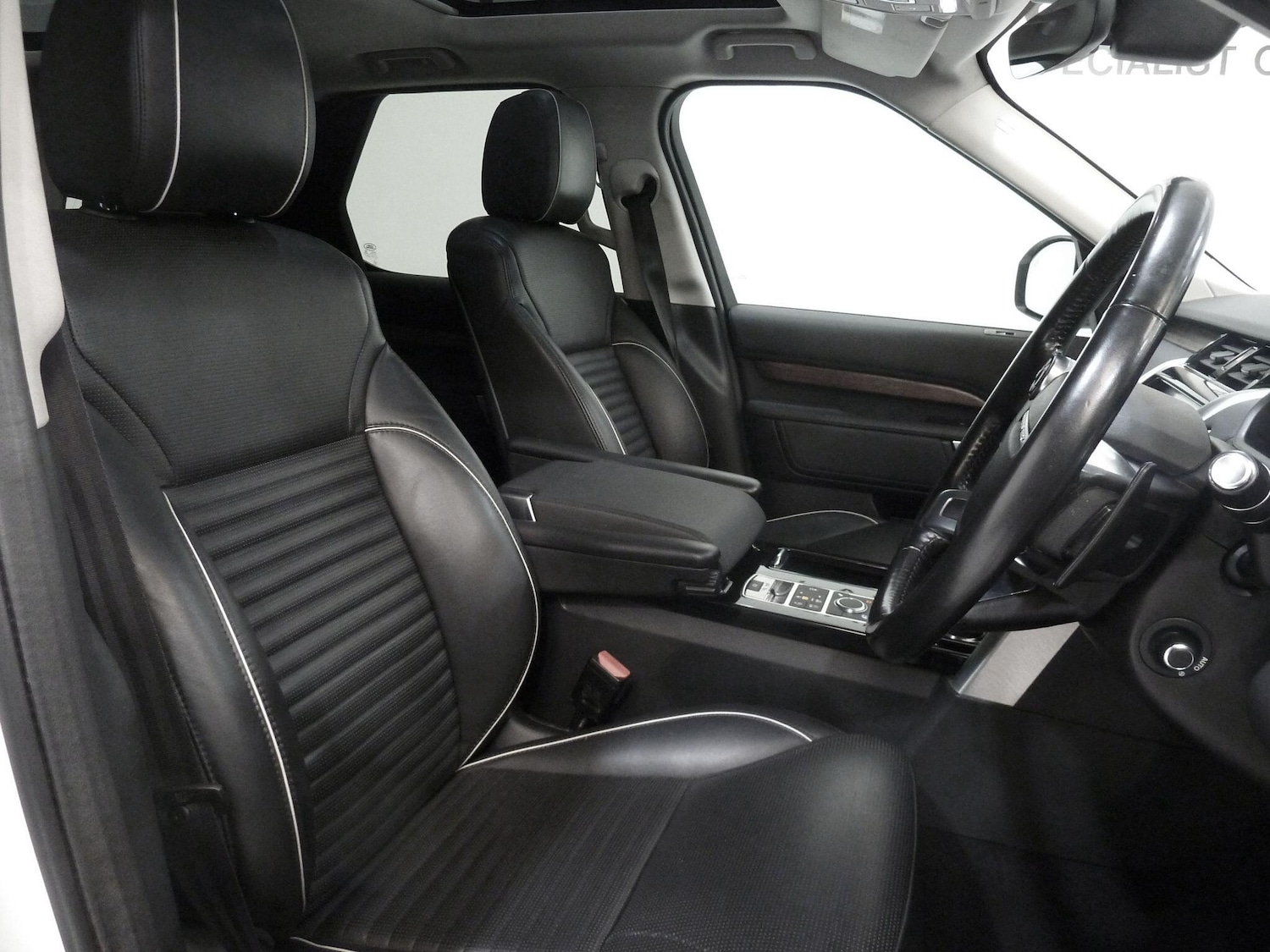 Used Land Rover Discovery 2018 for sale - 76936650: Photo 7